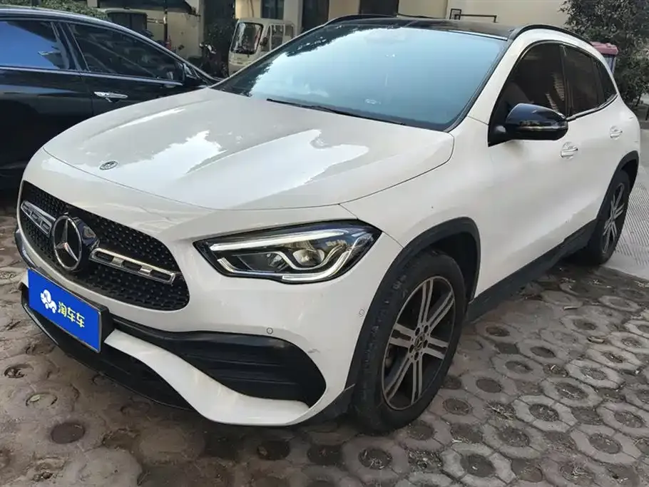 Mercedes-Benz GLA — фото 1