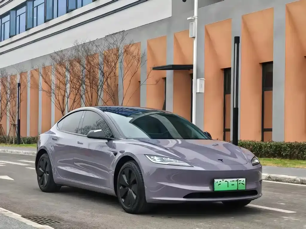 Tesla Model 3 — фото 5