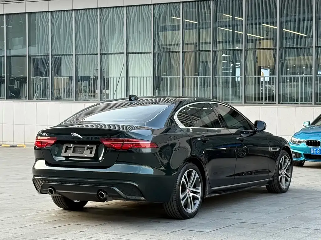 Jaguar XEL — фото 8