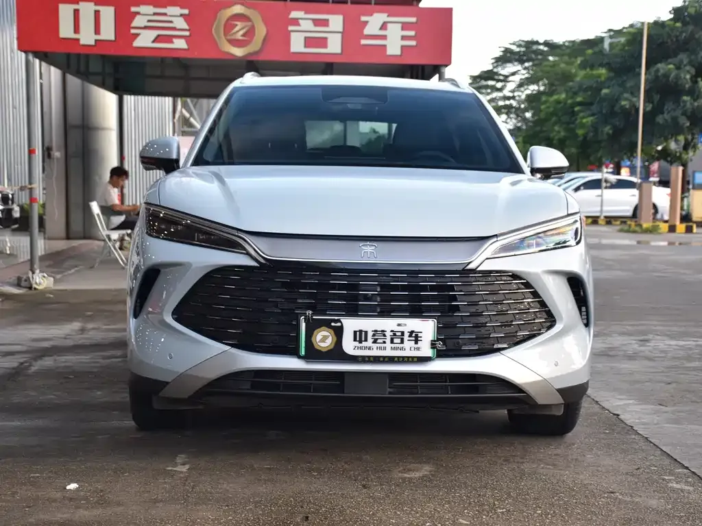 BYD L DM-i — фото 2