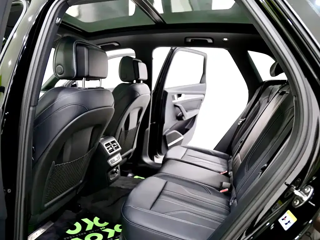 Audi Q5L — фото 4