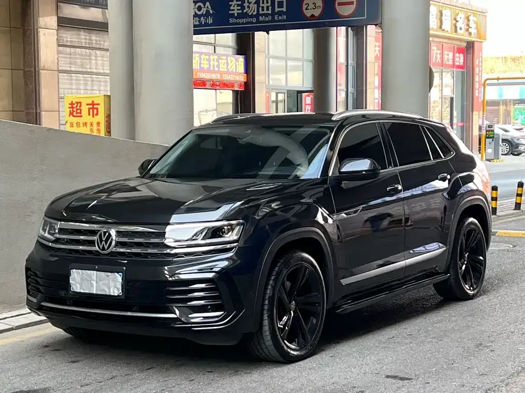 Volkswagen Tiguan X — фото 1