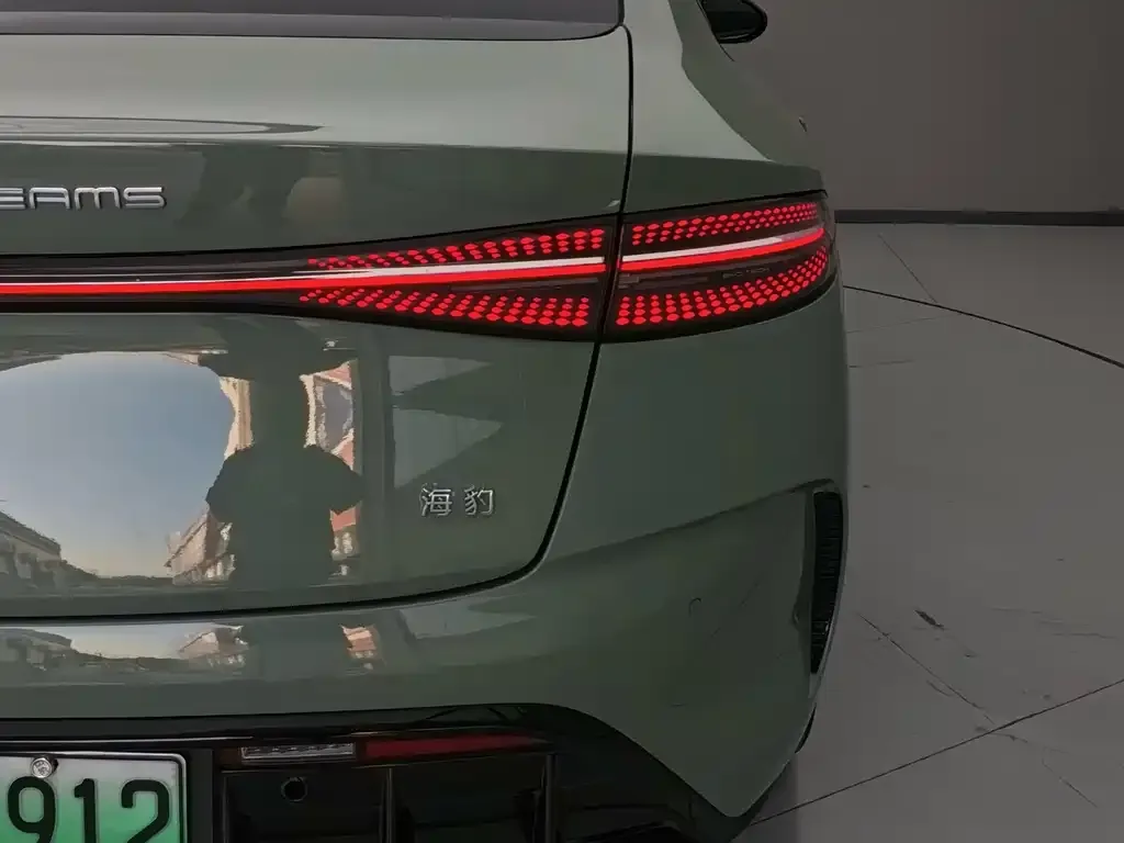 BYD Seal — фото 10