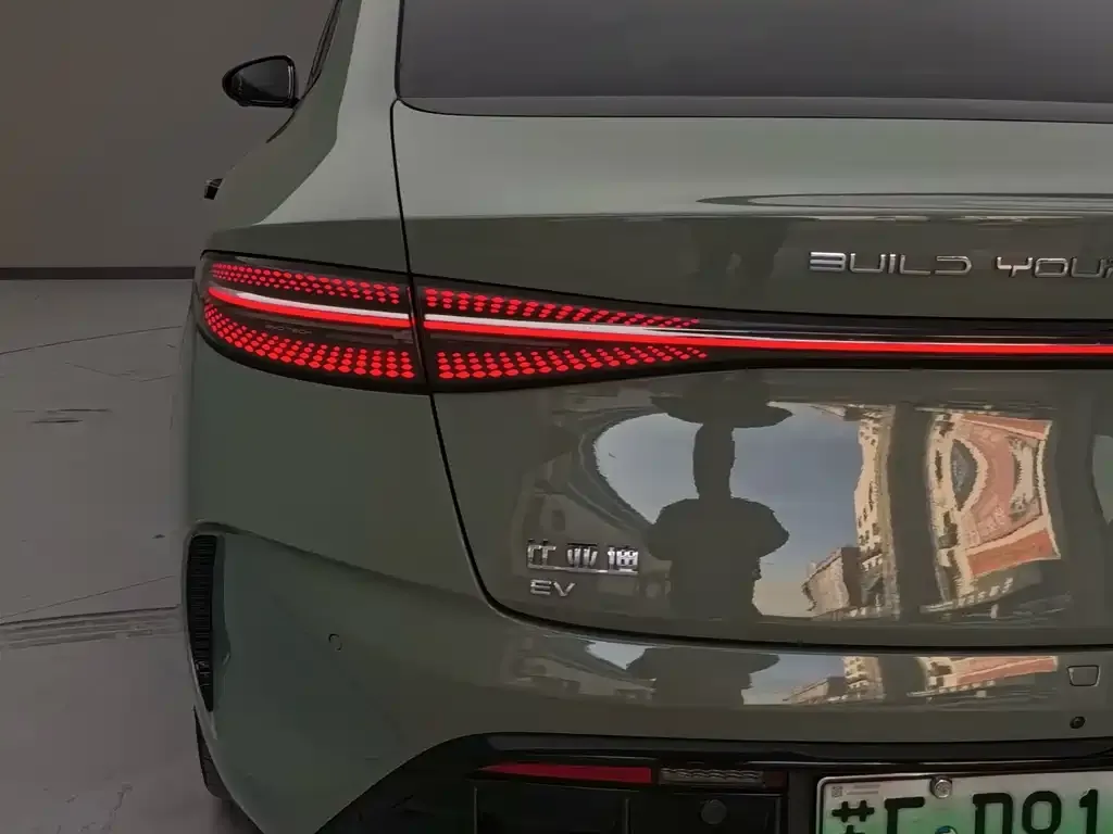 BYD Seal — фото 6