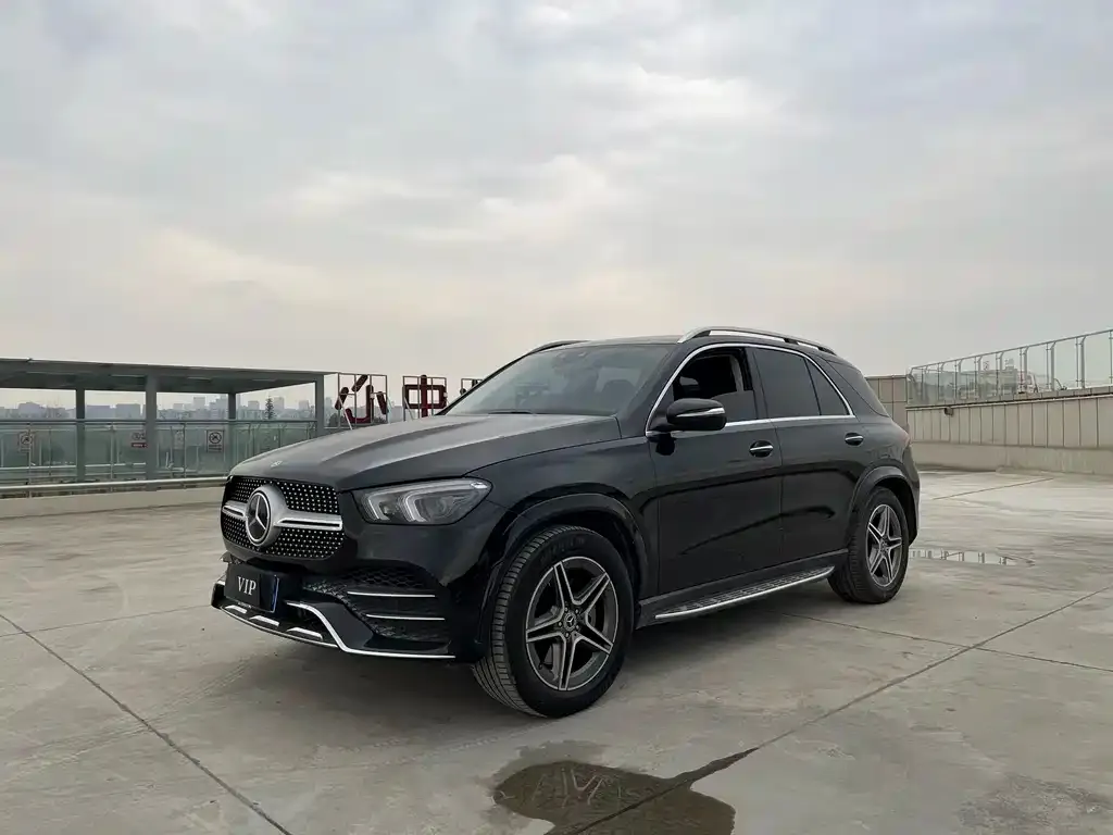 Mercedes-Benz GLE — фото 1