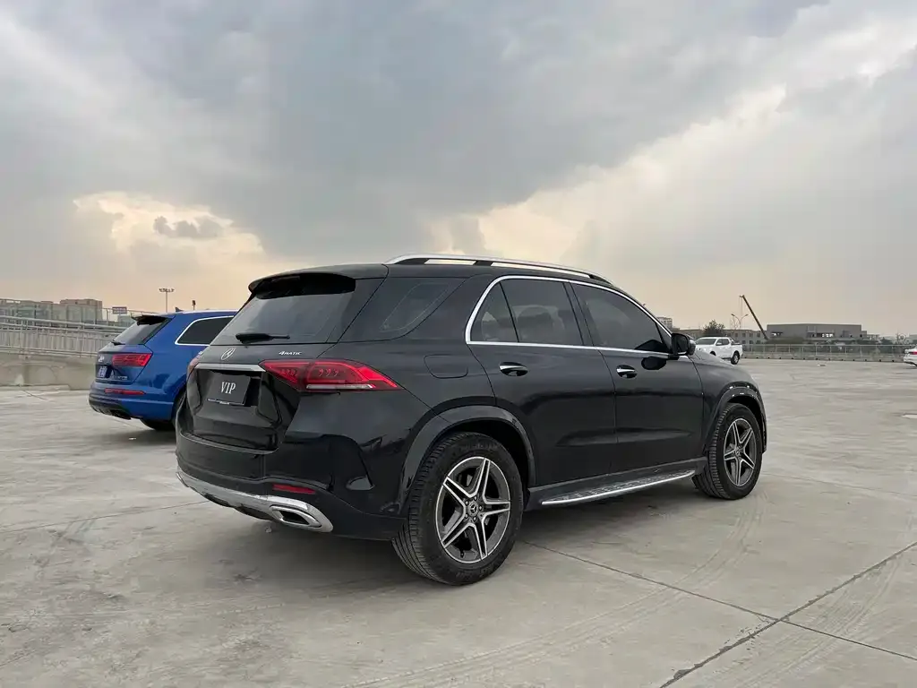 Mercedes-Benz GLE — фото 7