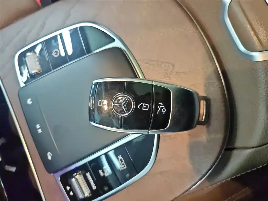 Mercedes-Benz E-Class New Energy — фото 9