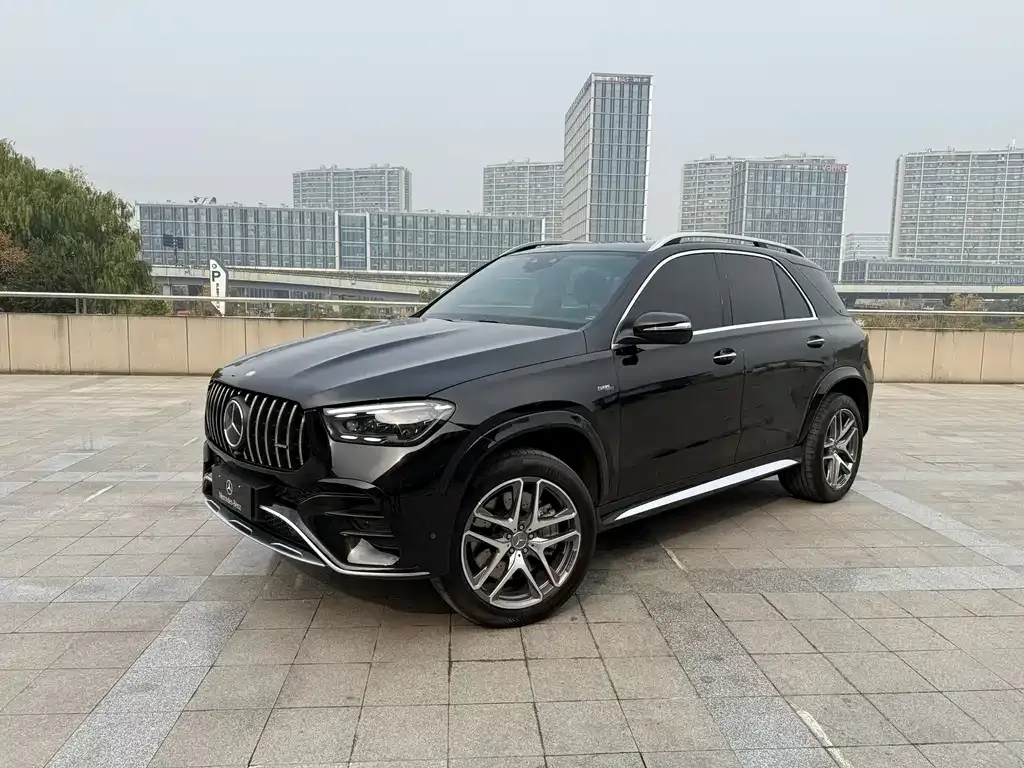 Mercedes-Benz GLE AMG — фото 1