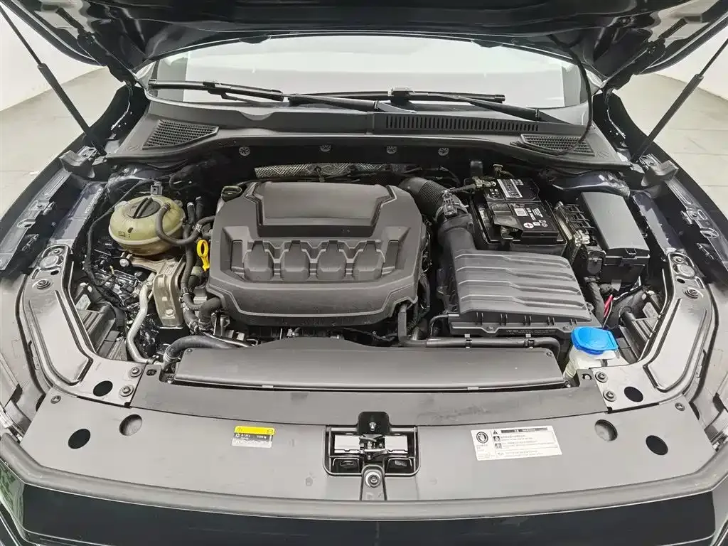 Volkswagen Passat — фото 6