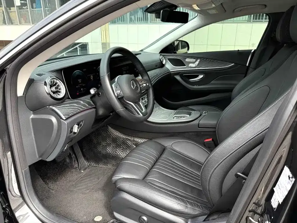 Mercedes-Benz CLS — фото 7