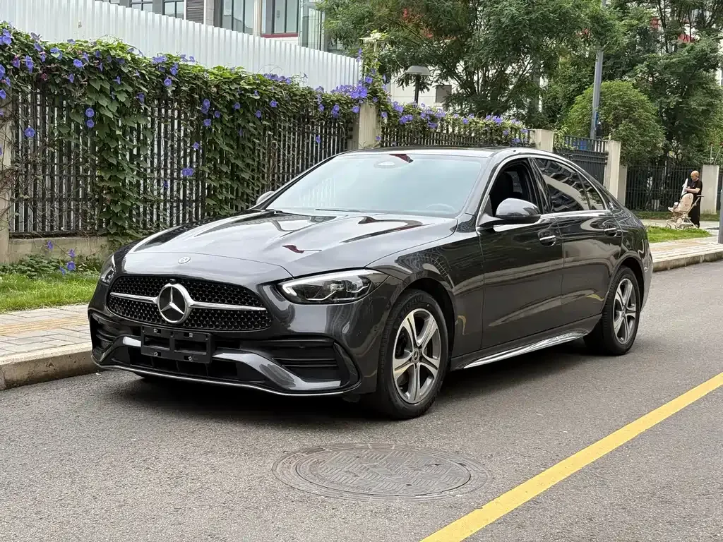 Mercedes-Benz C-Class — фото 1