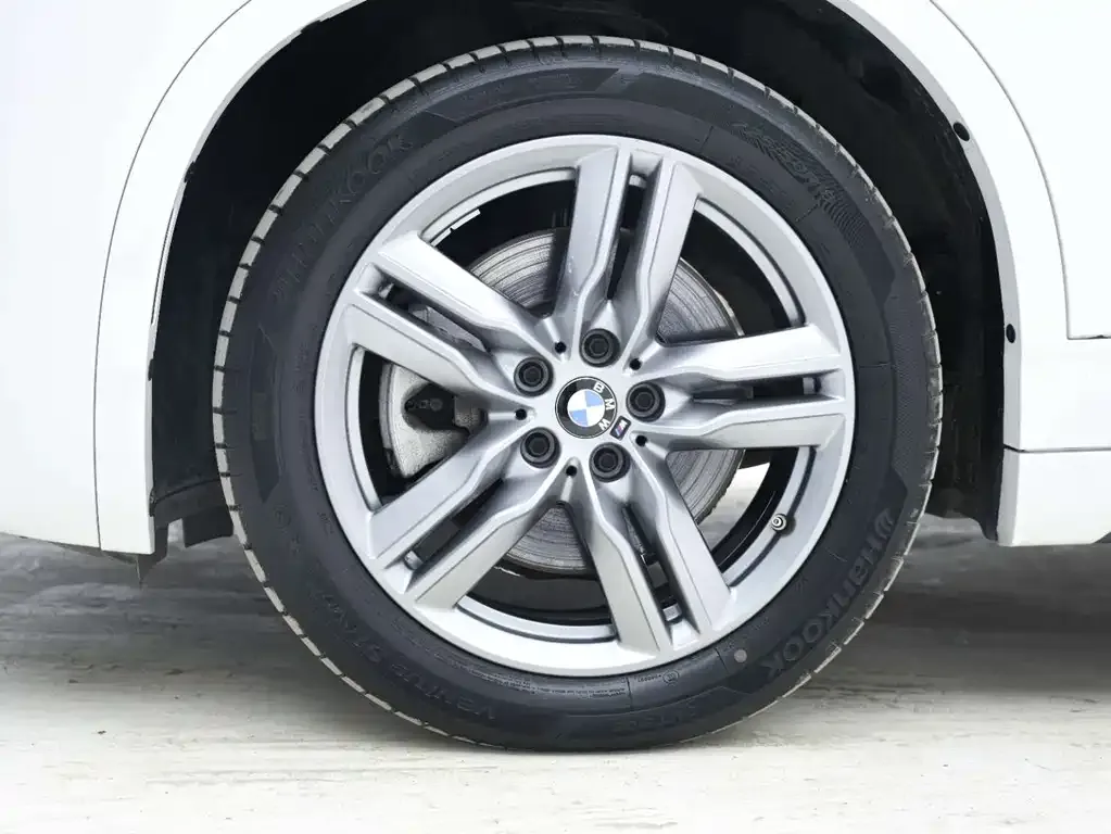 BMW X2 — фото 10