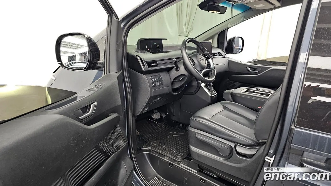 Hyundai Staria — фото 2