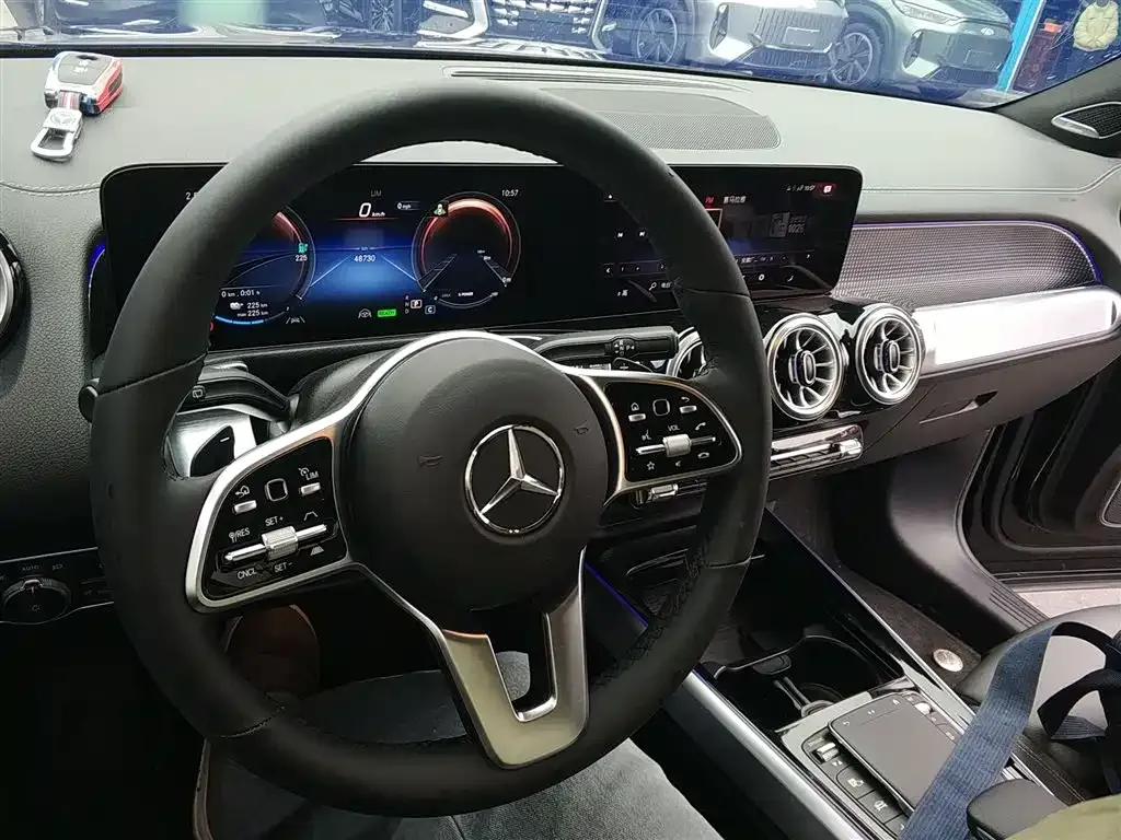 Mercedes-Benz EQB — фото 3