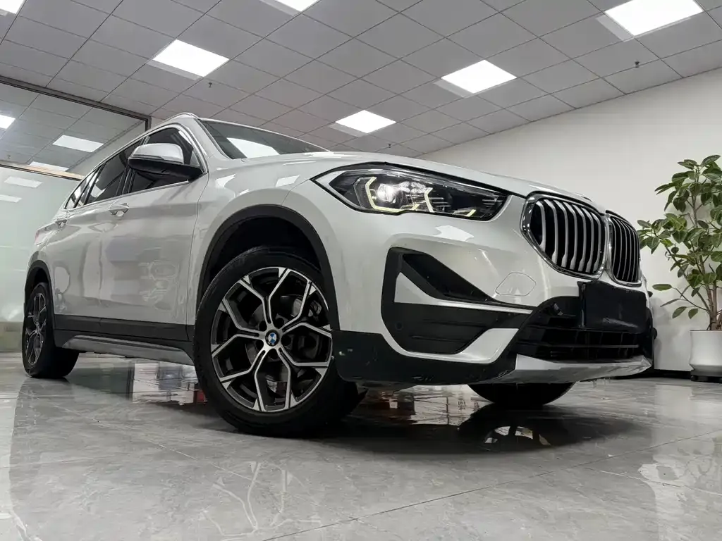 BMW X1 — фото 3