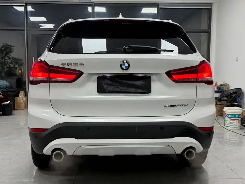 BMW X1 — фото 7