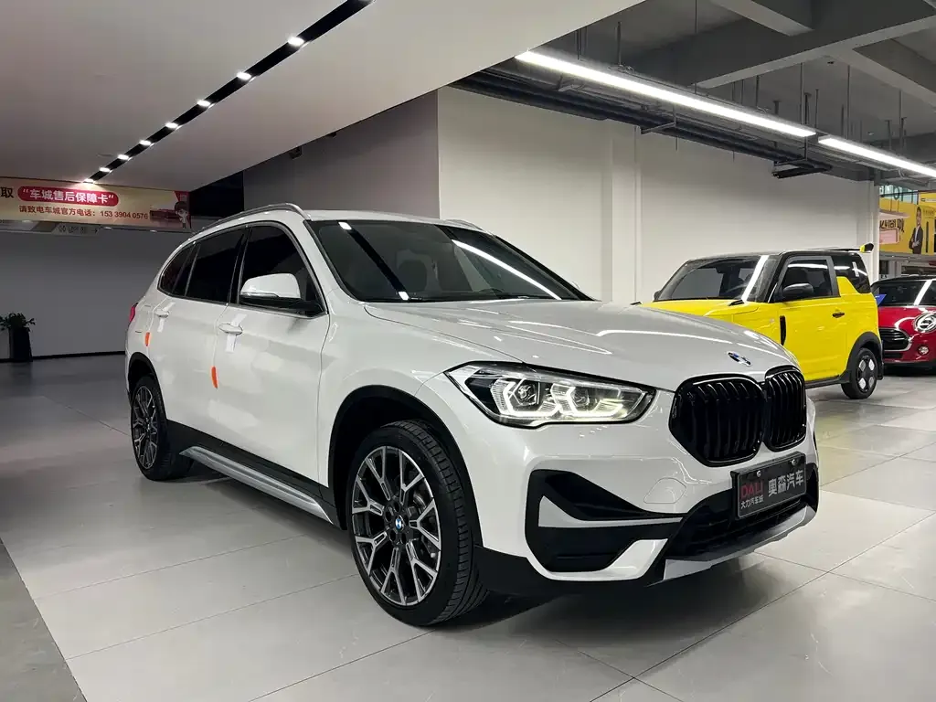 BMW X1 — фото 9