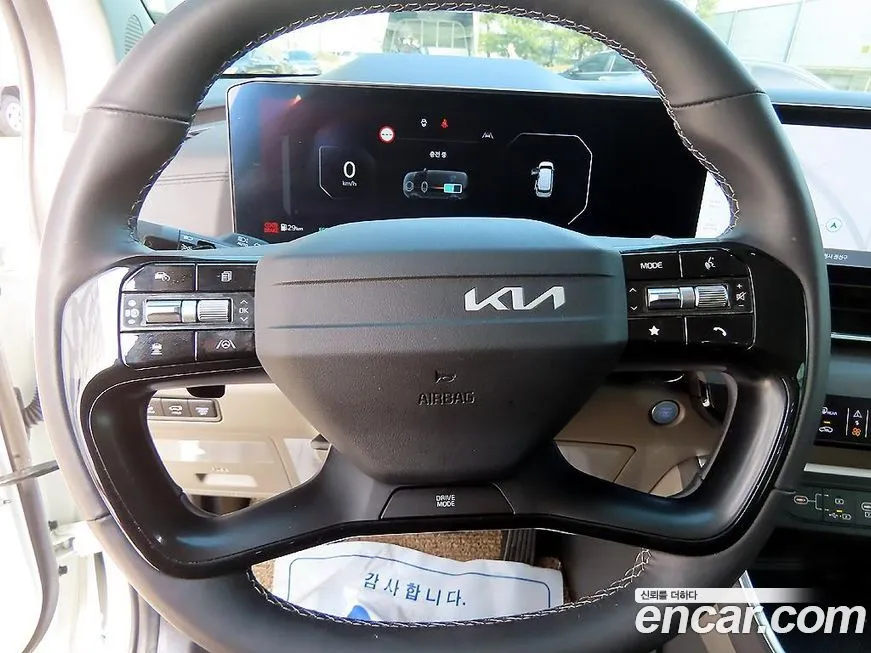 Kia Carnival — фото 3