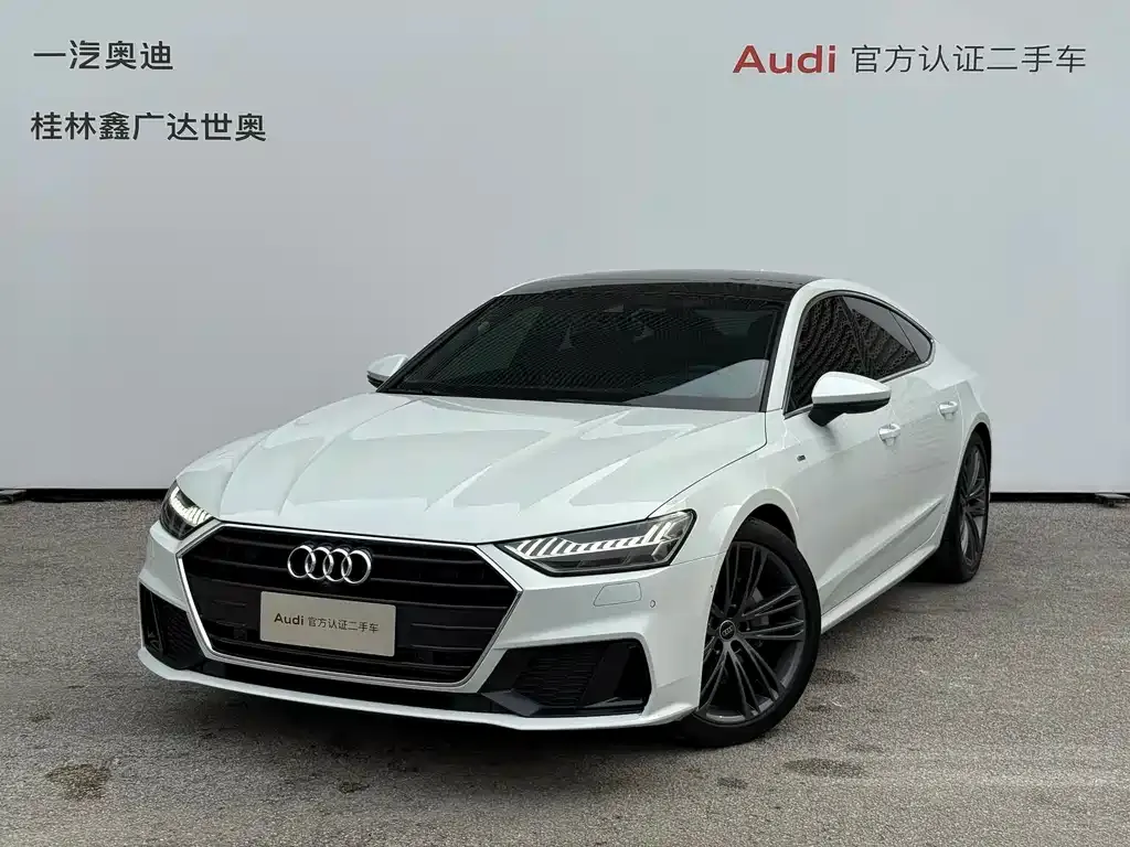 Audi A7 — фото 1