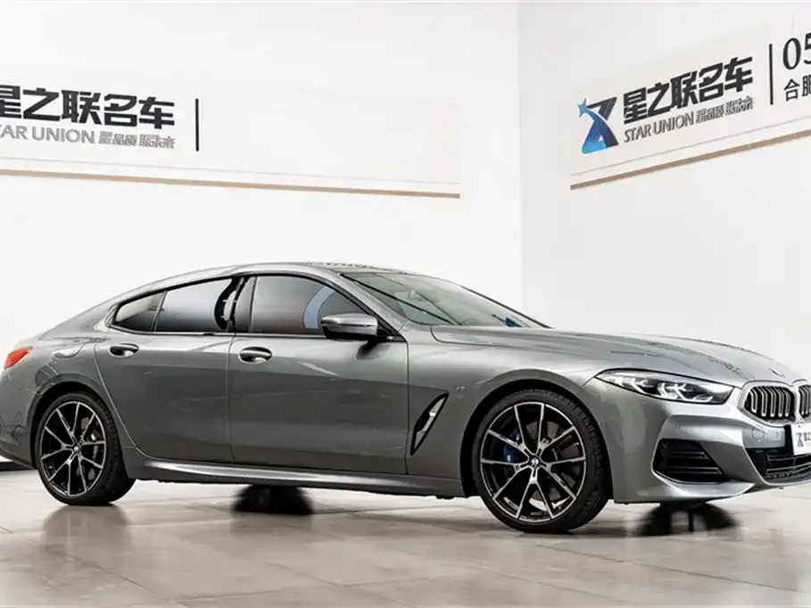BMW 8 Series — фото 2