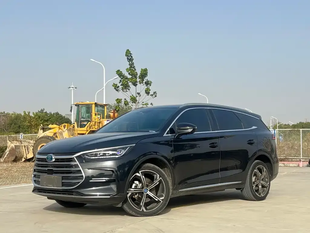 BYD Tang New Energy — фото 1