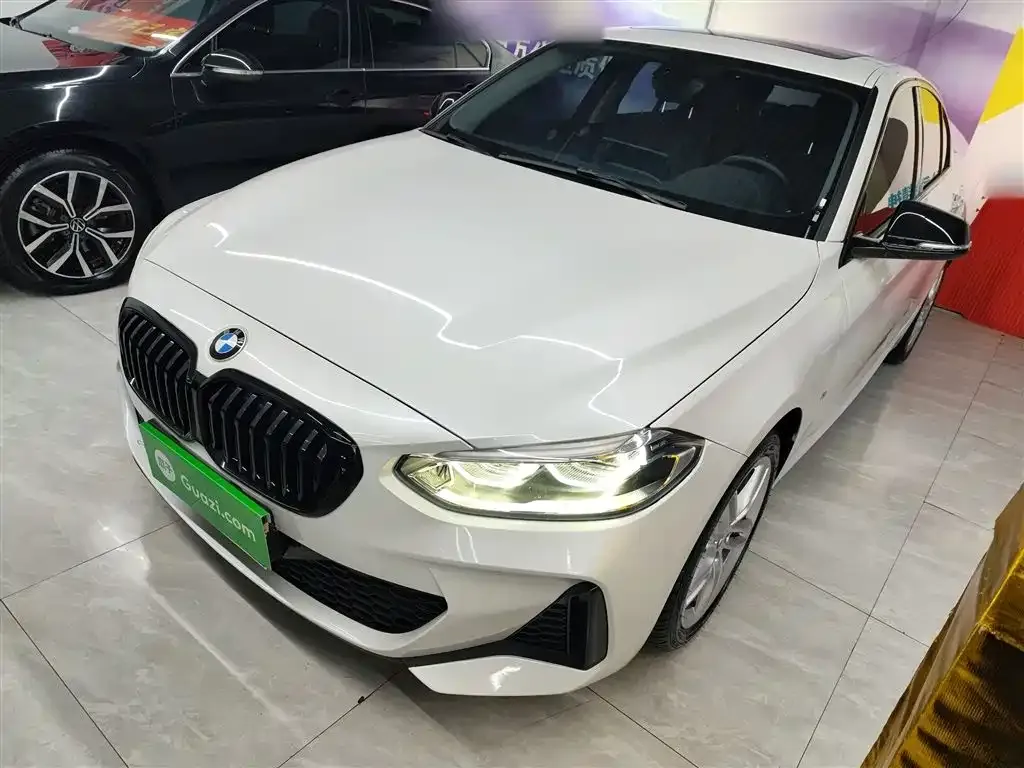 BMW 1 Series — фото 1