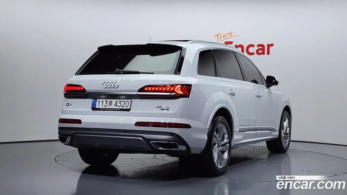 Audi Q7 — фото 2
