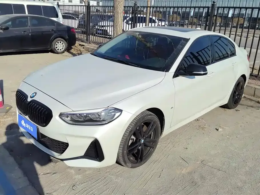 BMW 1 Series — фото 1