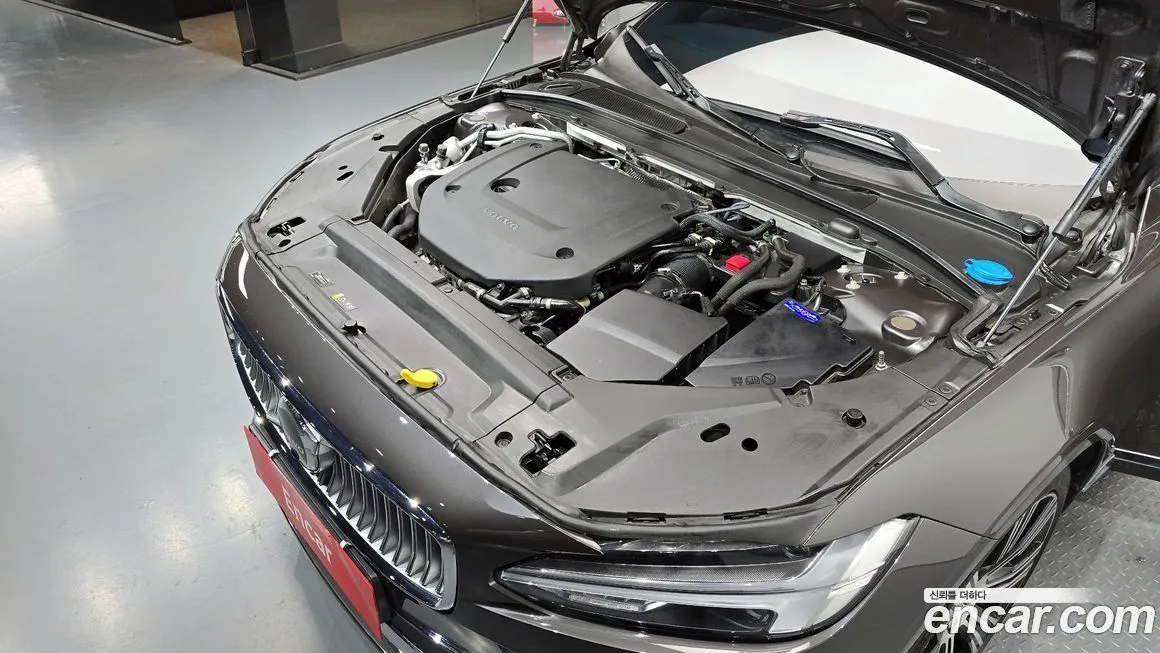 Volvo S90 — фото 10