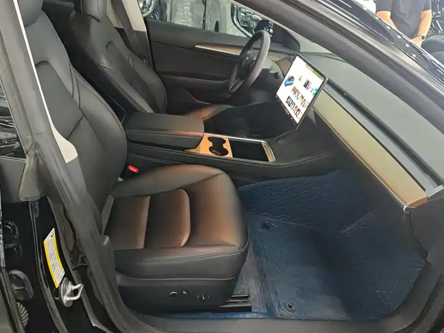 Tesla Model 3 — фото 6