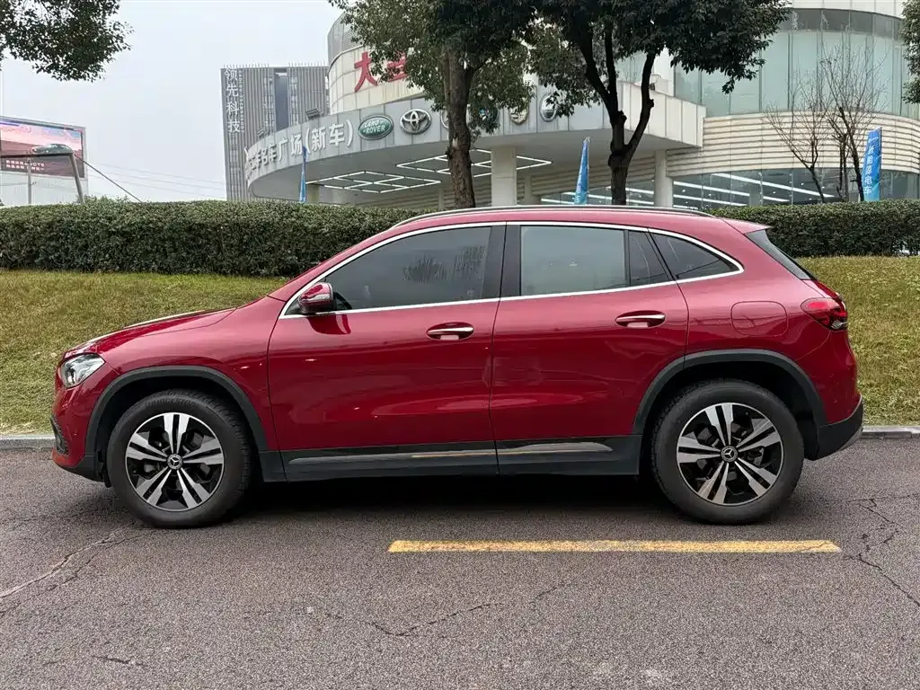 Mercedes-Benz GLA — фото 9
