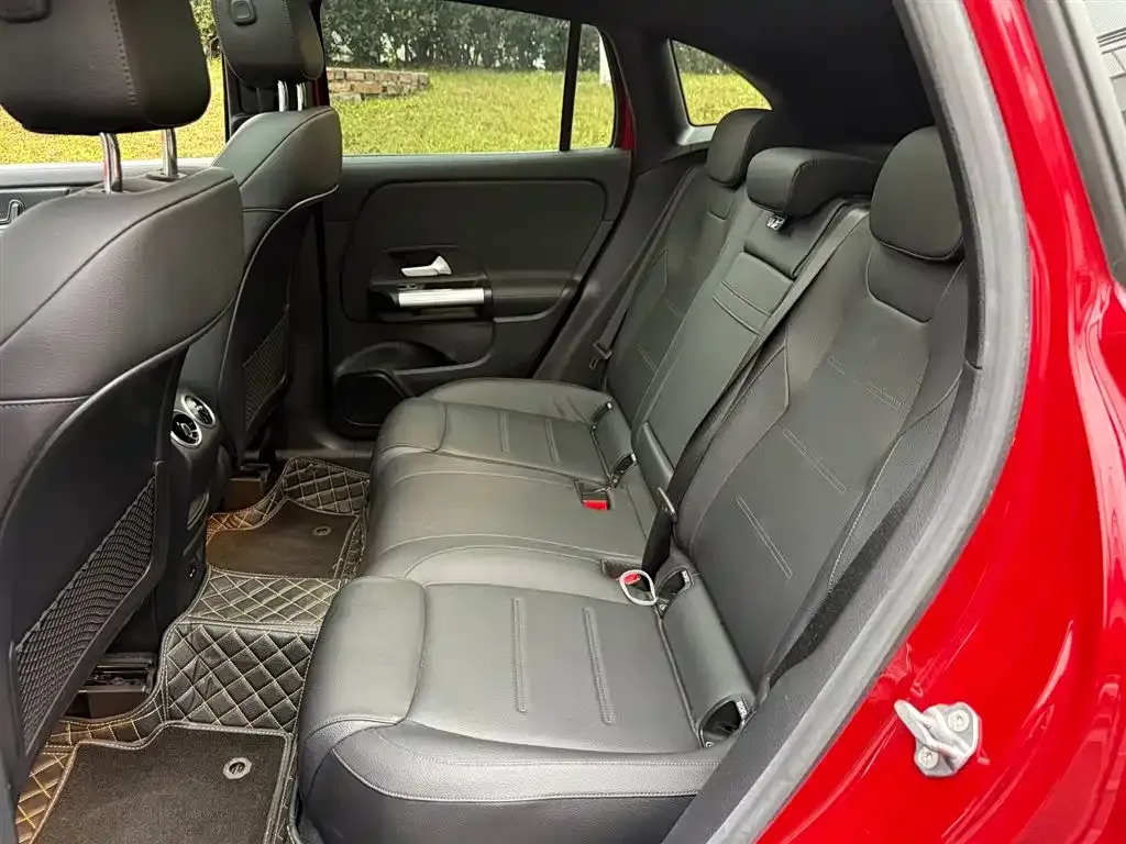 Mercedes-Benz GLA — фото 5