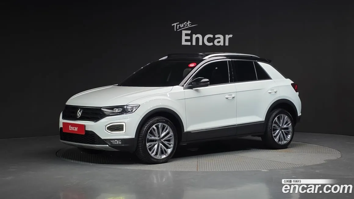 Volkswagen T-Roc — фото 1