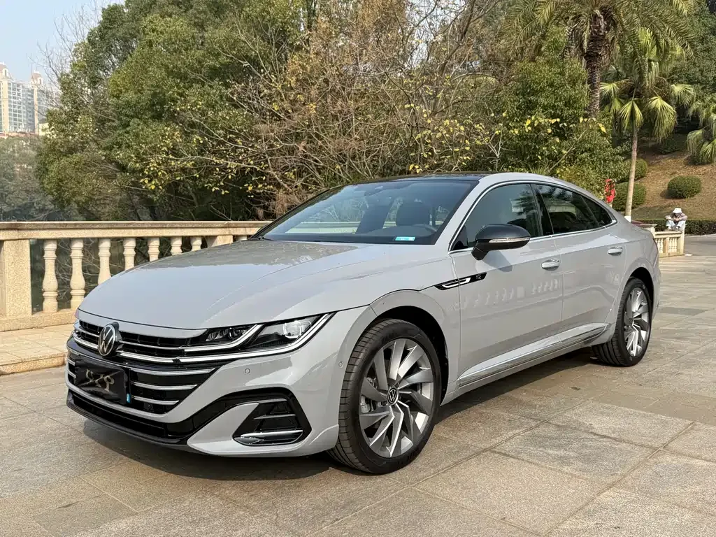 Volkswagen CC — фото 1