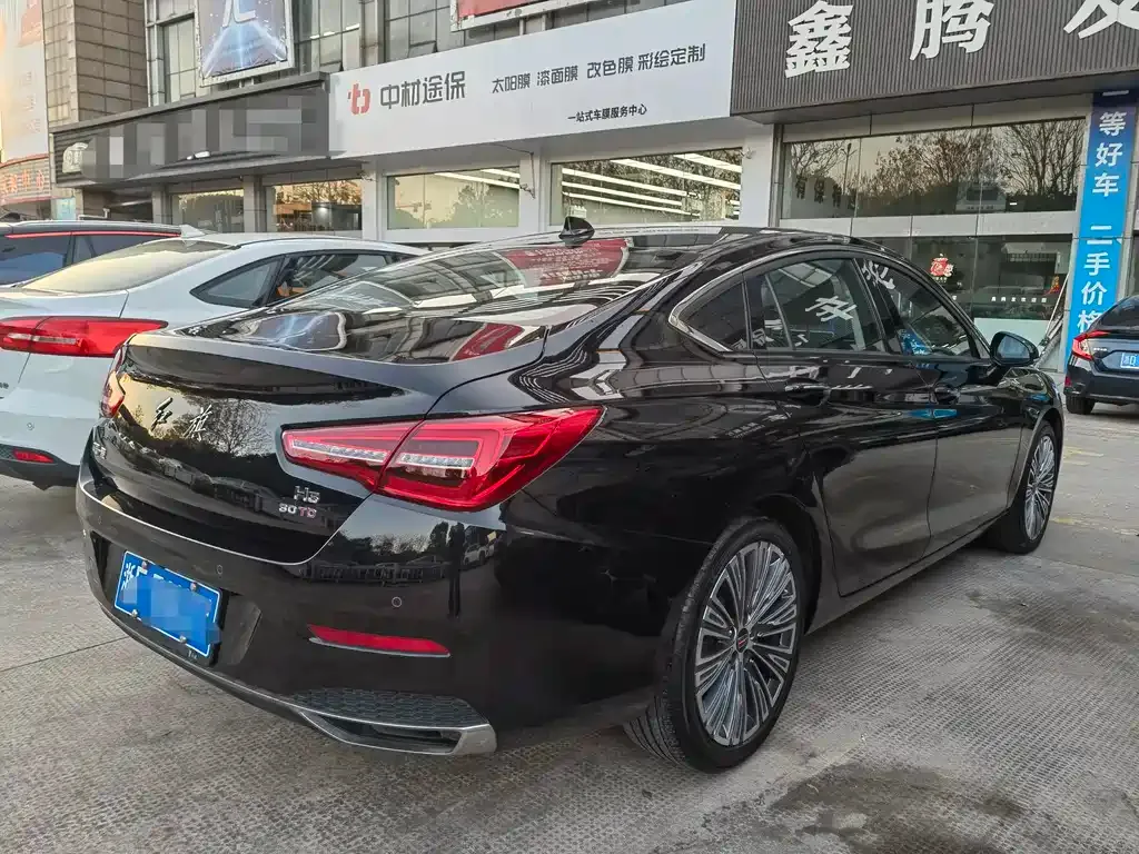 Hongqi H5 — фото 6
