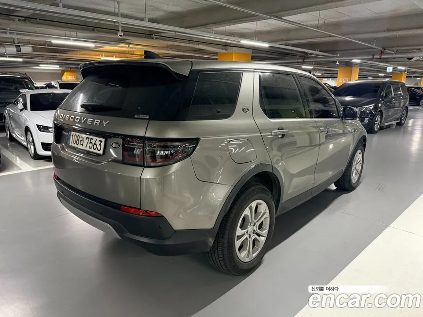Land Rover Discovery Sport — фото 8