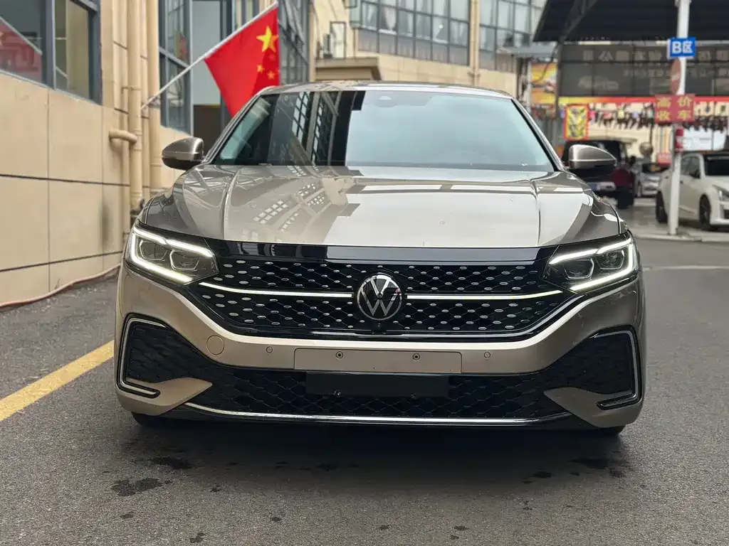 Volkswagen Passat — фото 6