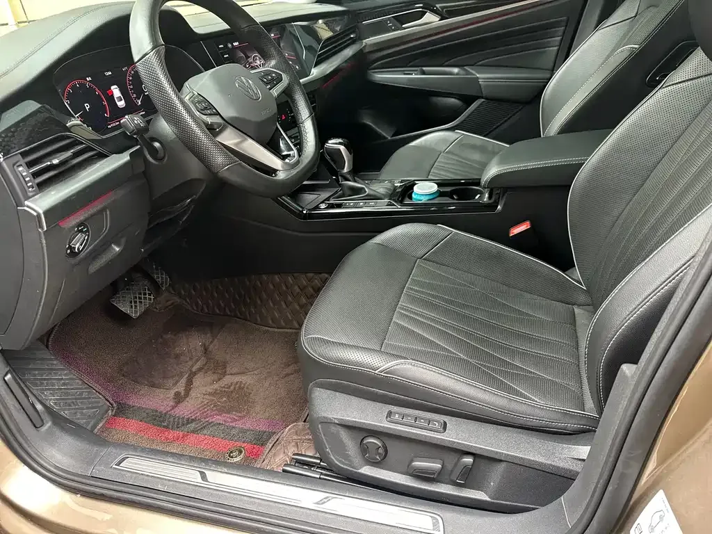 Volkswagen Passat — фото 10
