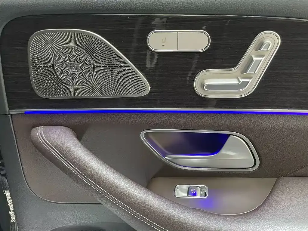Mercedes-Benz GLE — фото 8