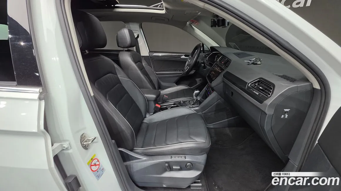 Volkswagen Tiguan — фото 7