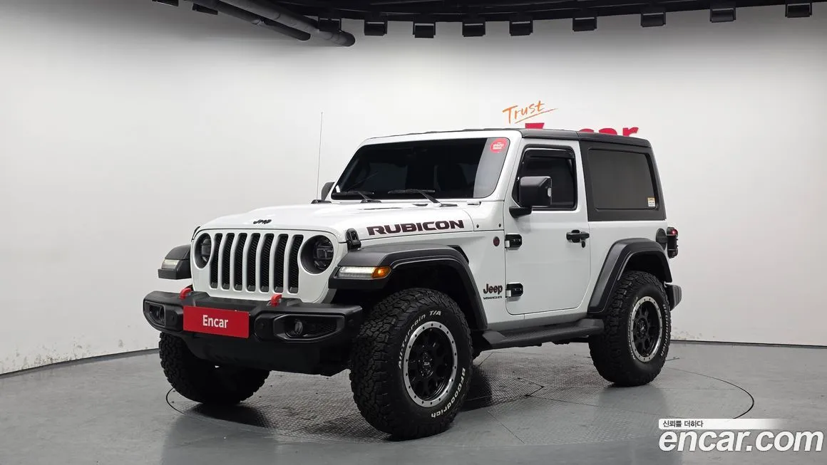 Jeep Wrangler — фото 1