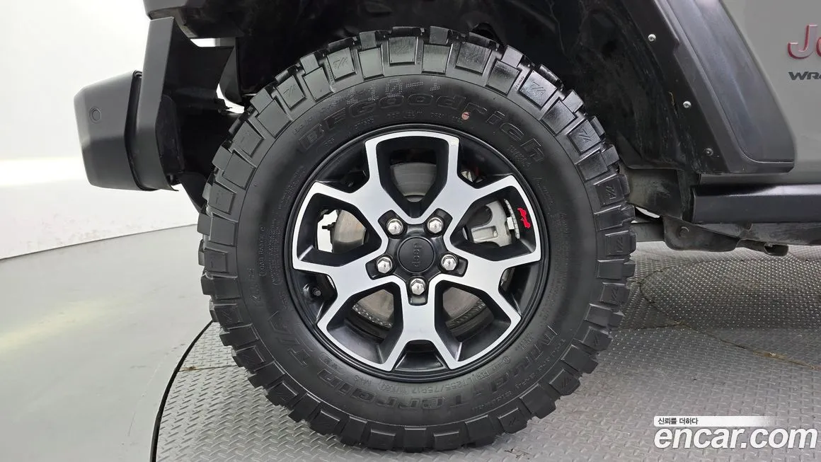 Jeep Wrangler — фото 5