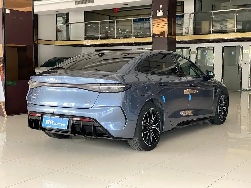 BYD Seal — фото 7