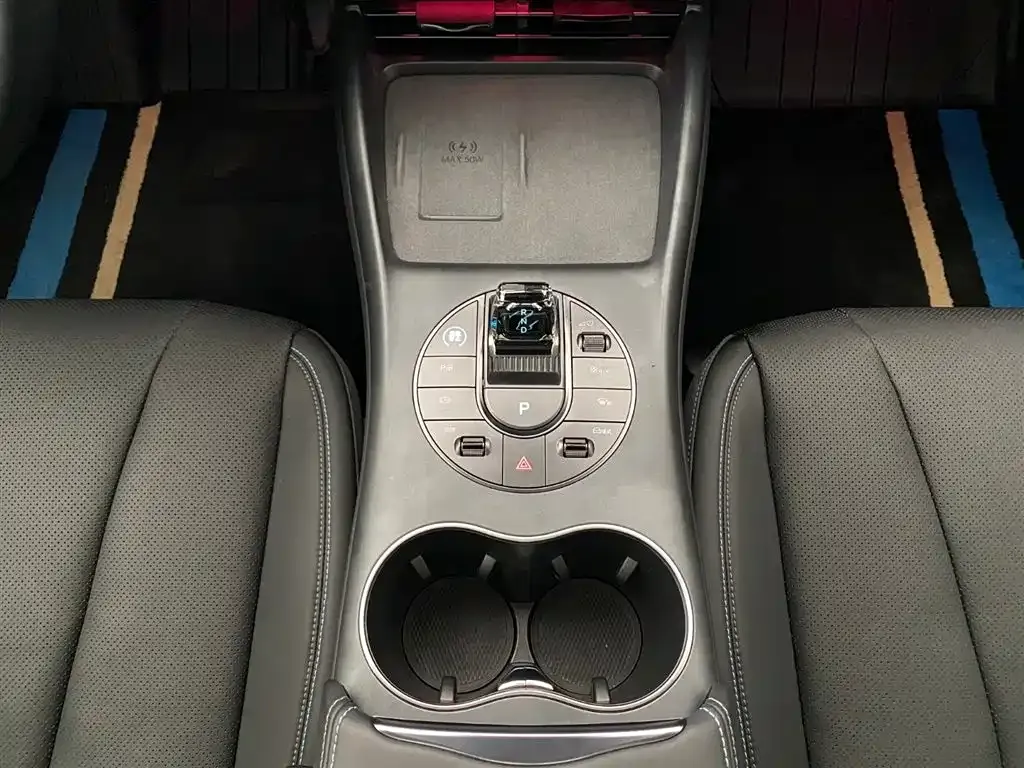 BYD Seal — фото 8