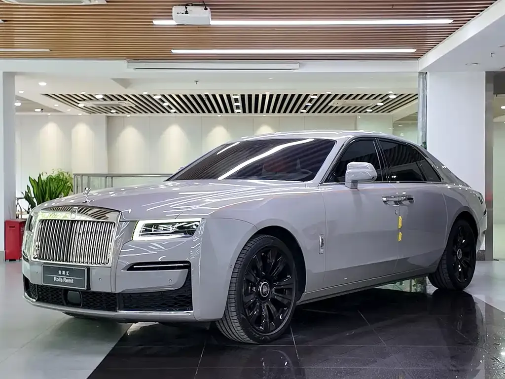 Rolls-Royce Ghost — фото 1
