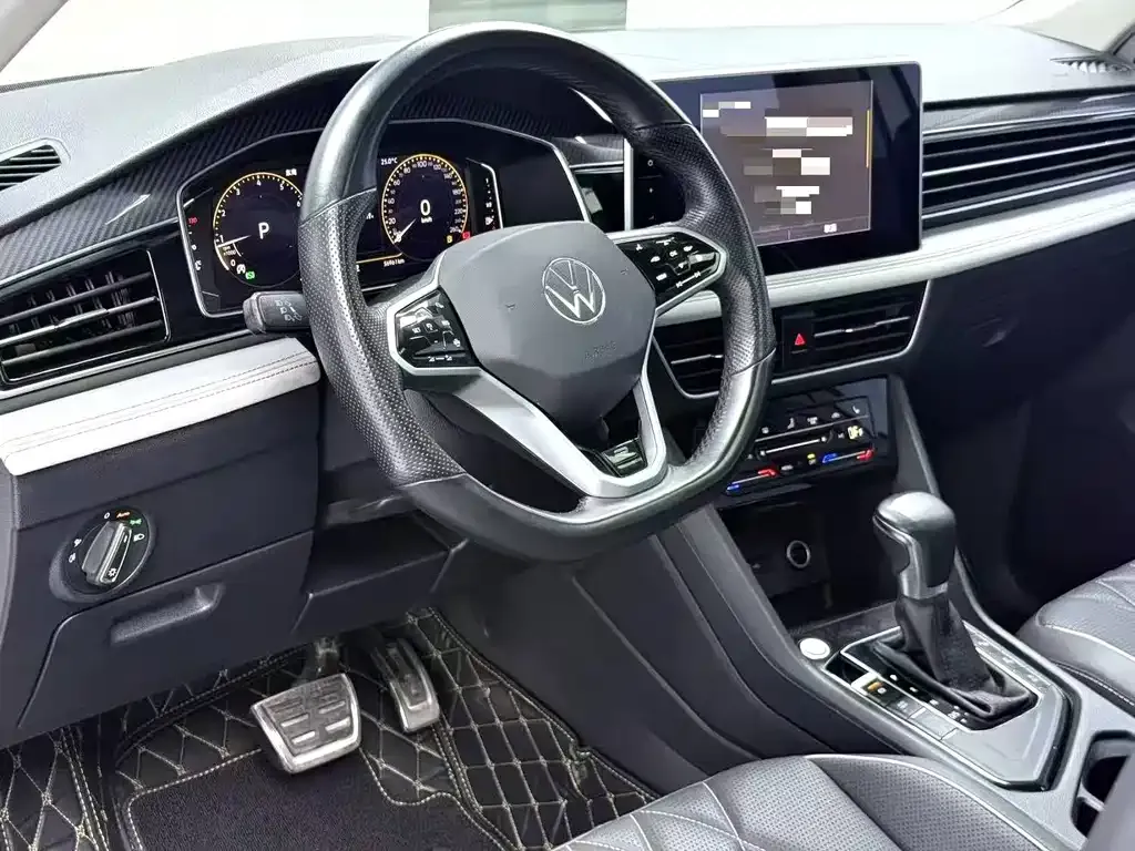 Volkswagen Tiguan L — фото 4