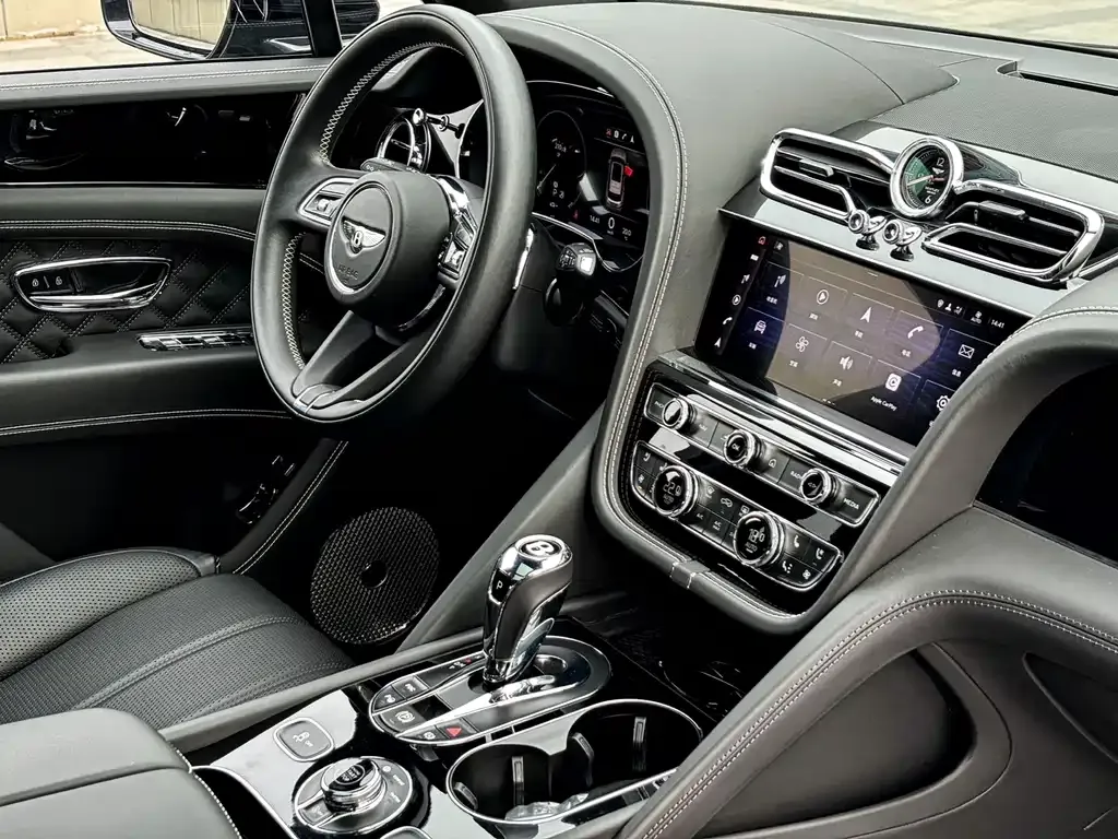 Bentley Bentayga — фото 5