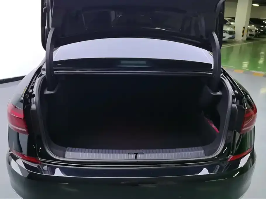 Volkswagen Passat — фото 4