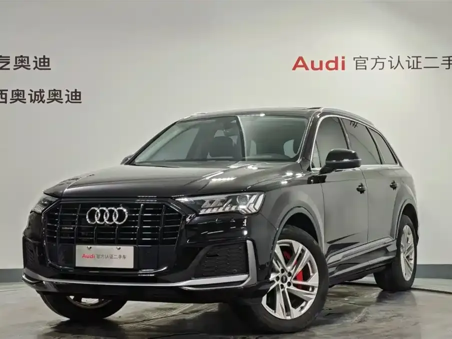 Audi Q7 — фото 1