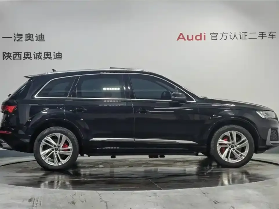 Audi Q7 — фото 4